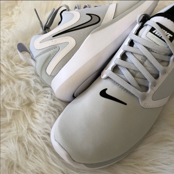 Nike Shoes - 💚 NIB💚 NIKE platinum Lunarsolo EL ~ 7.5